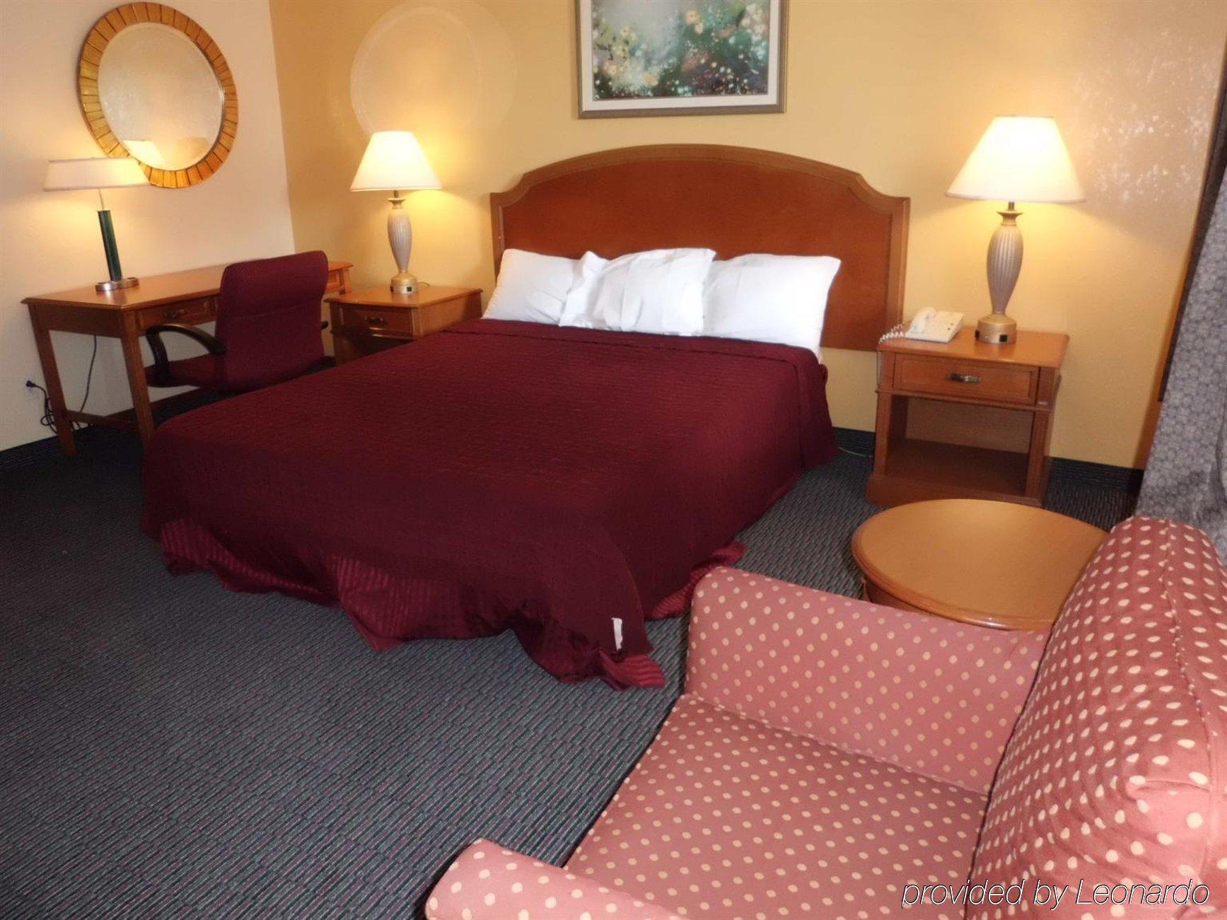 Americas Best Value Inn-Savannah Room photo