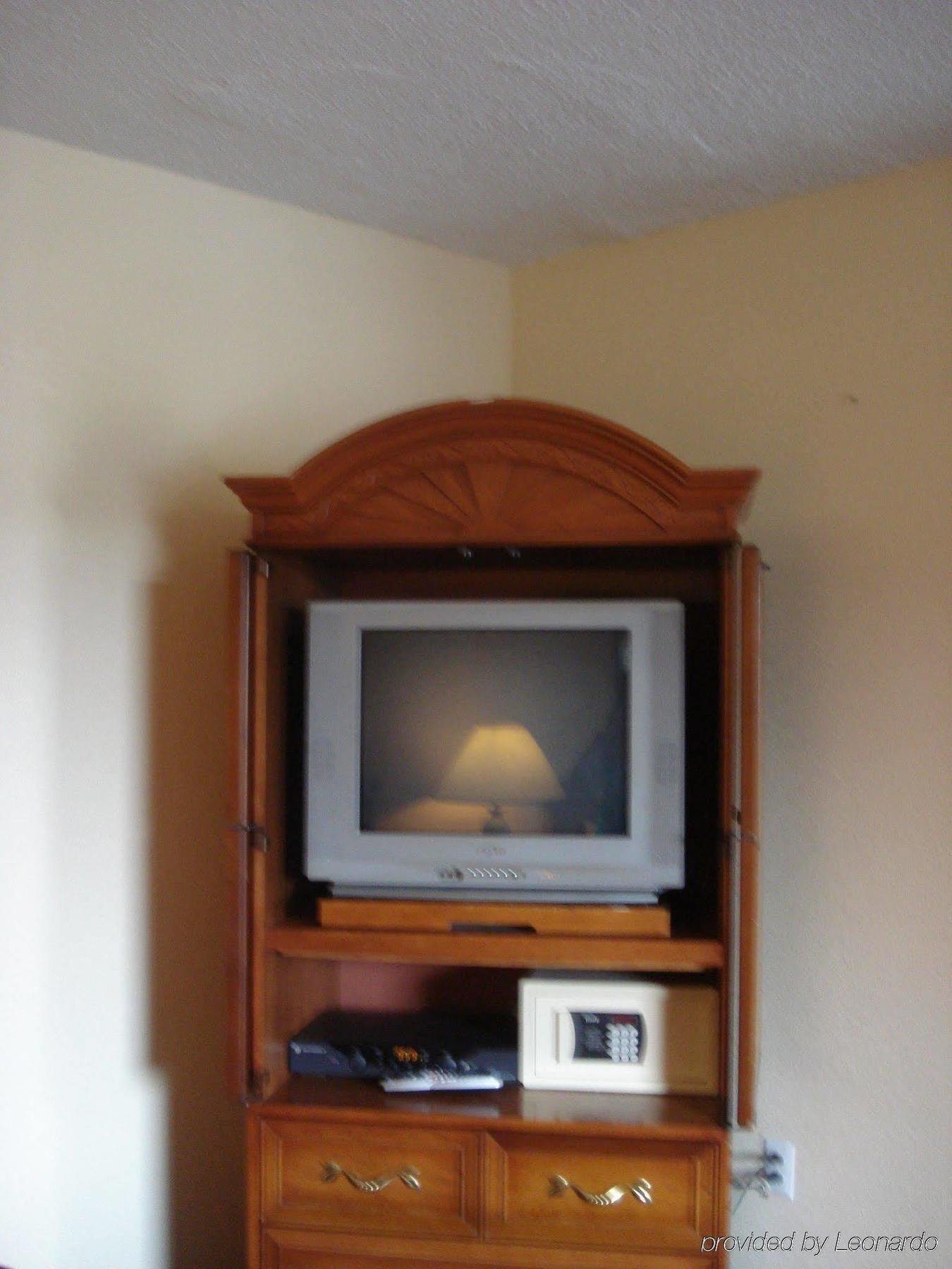Americas Best Value Inn-Savannah Room photo